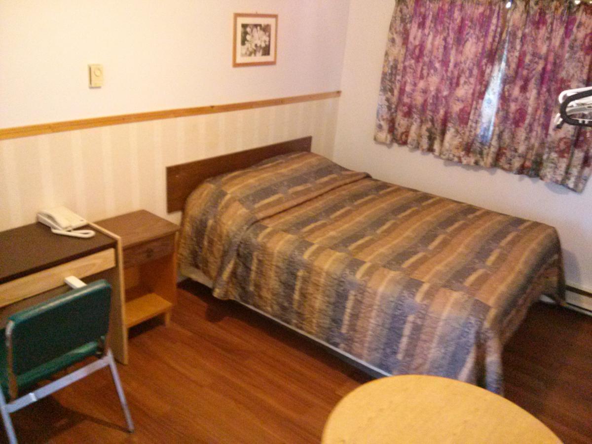 Moosomin Motel Extérieur photo