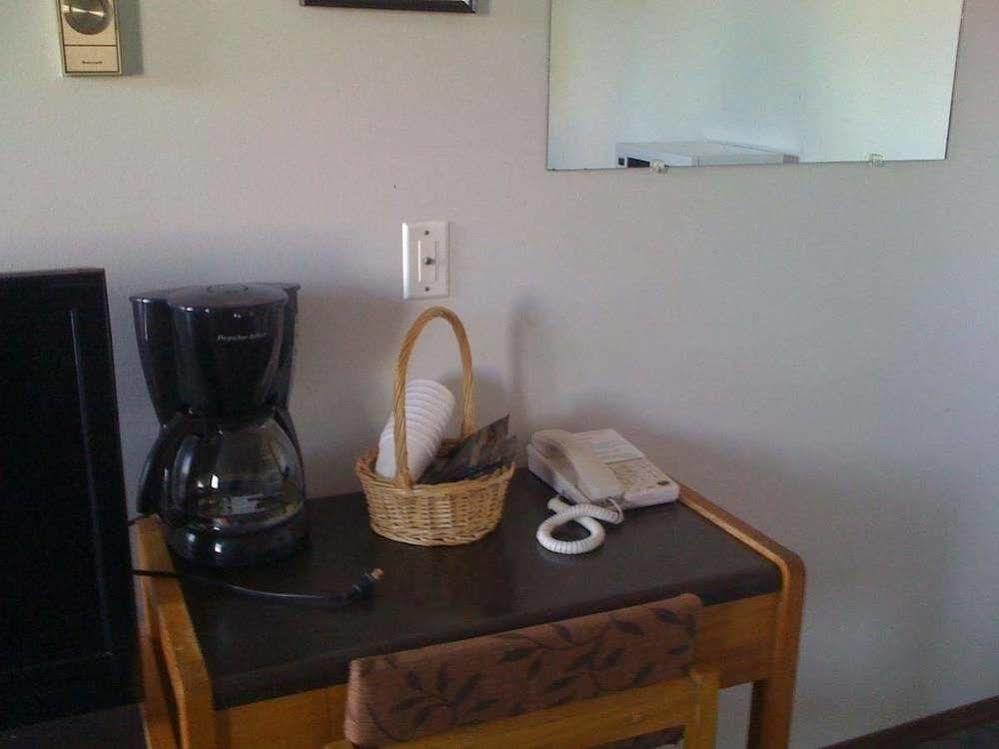 Moosomin Motel Extérieur photo
