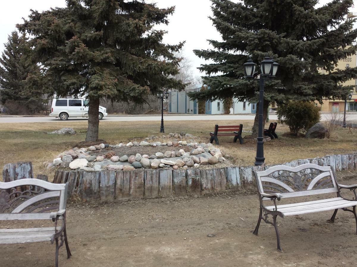 Moosomin Motel Extérieur photo