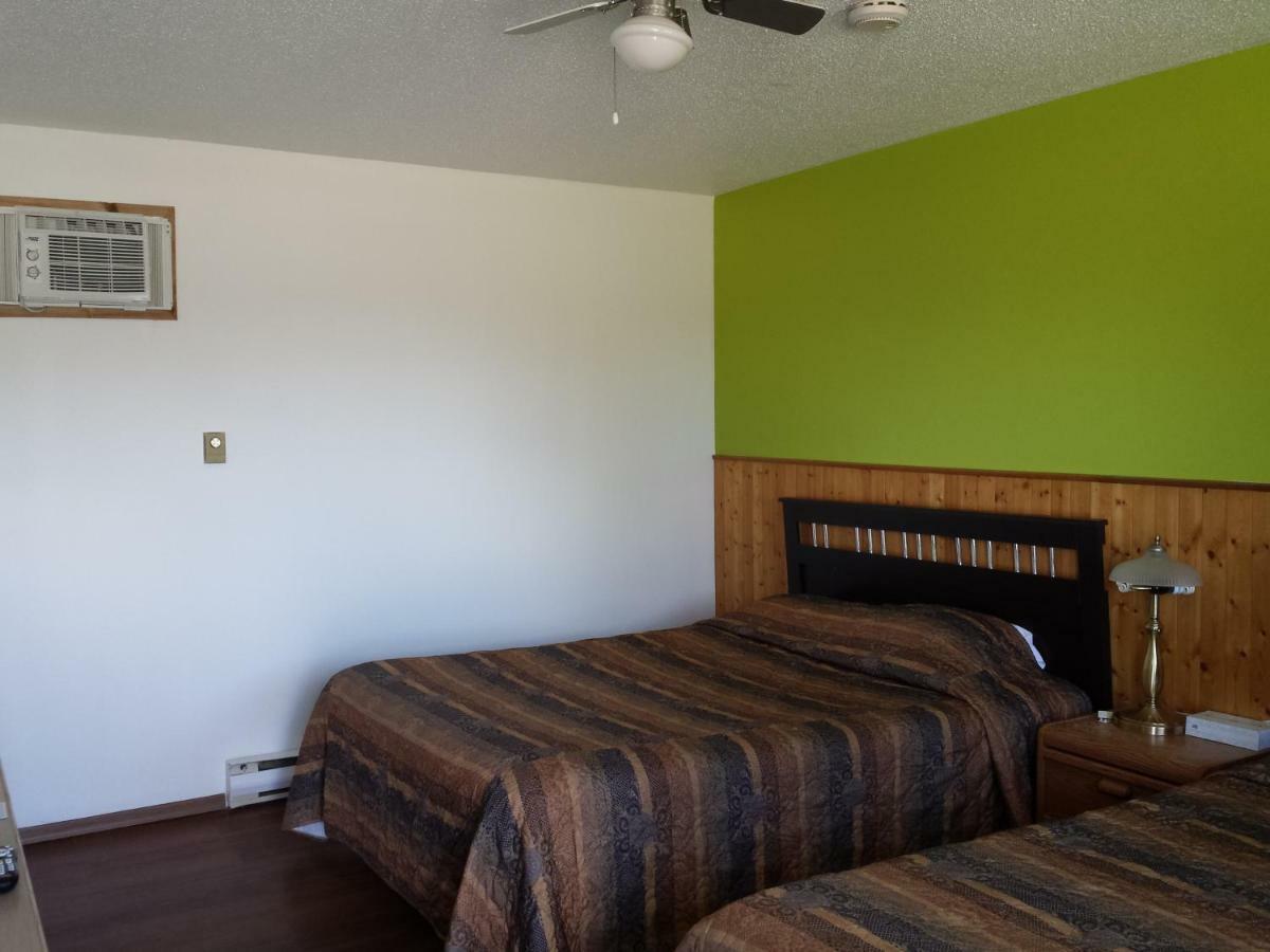 Moosomin Motel Extérieur photo