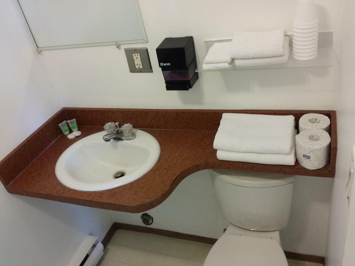 Moosomin Motel Extérieur photo
